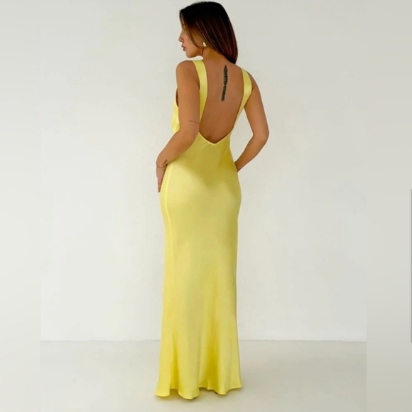 Sunset Strip Maxi Dress by Rumored Yellow Size S How To Lose A Guy In 10 DaysNWT - Picture 5 of 16